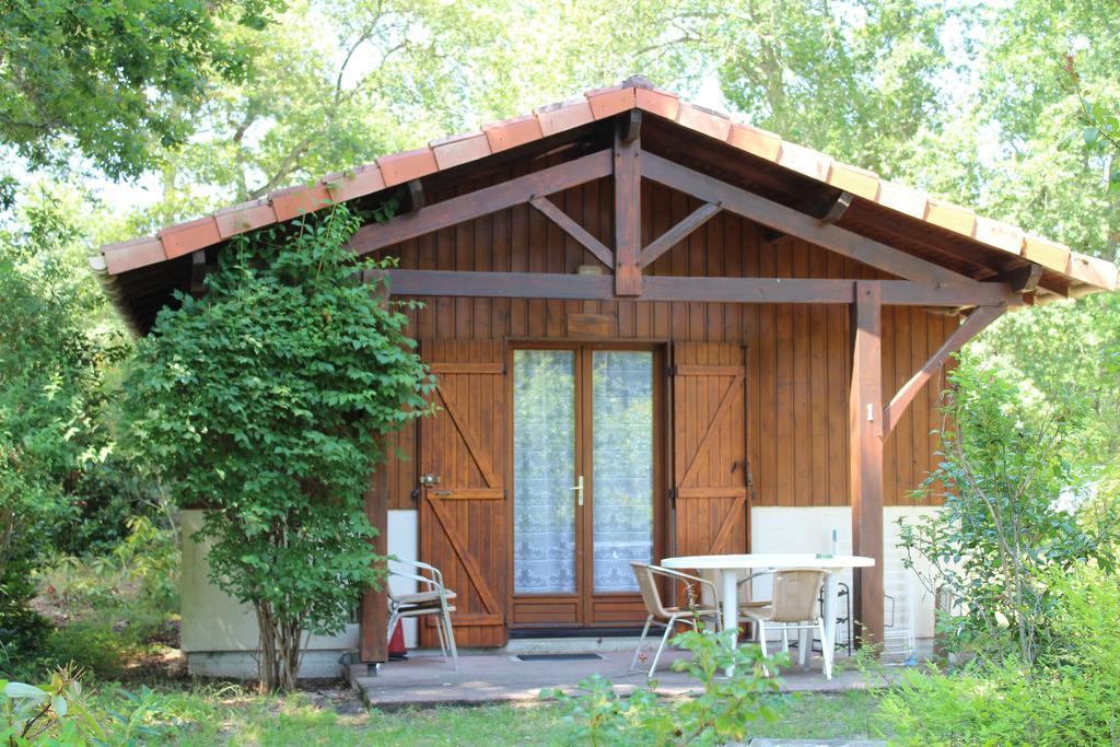 Les Chalets Du Gelat, Nature Et Calme Noaillan Eksteriør bilde